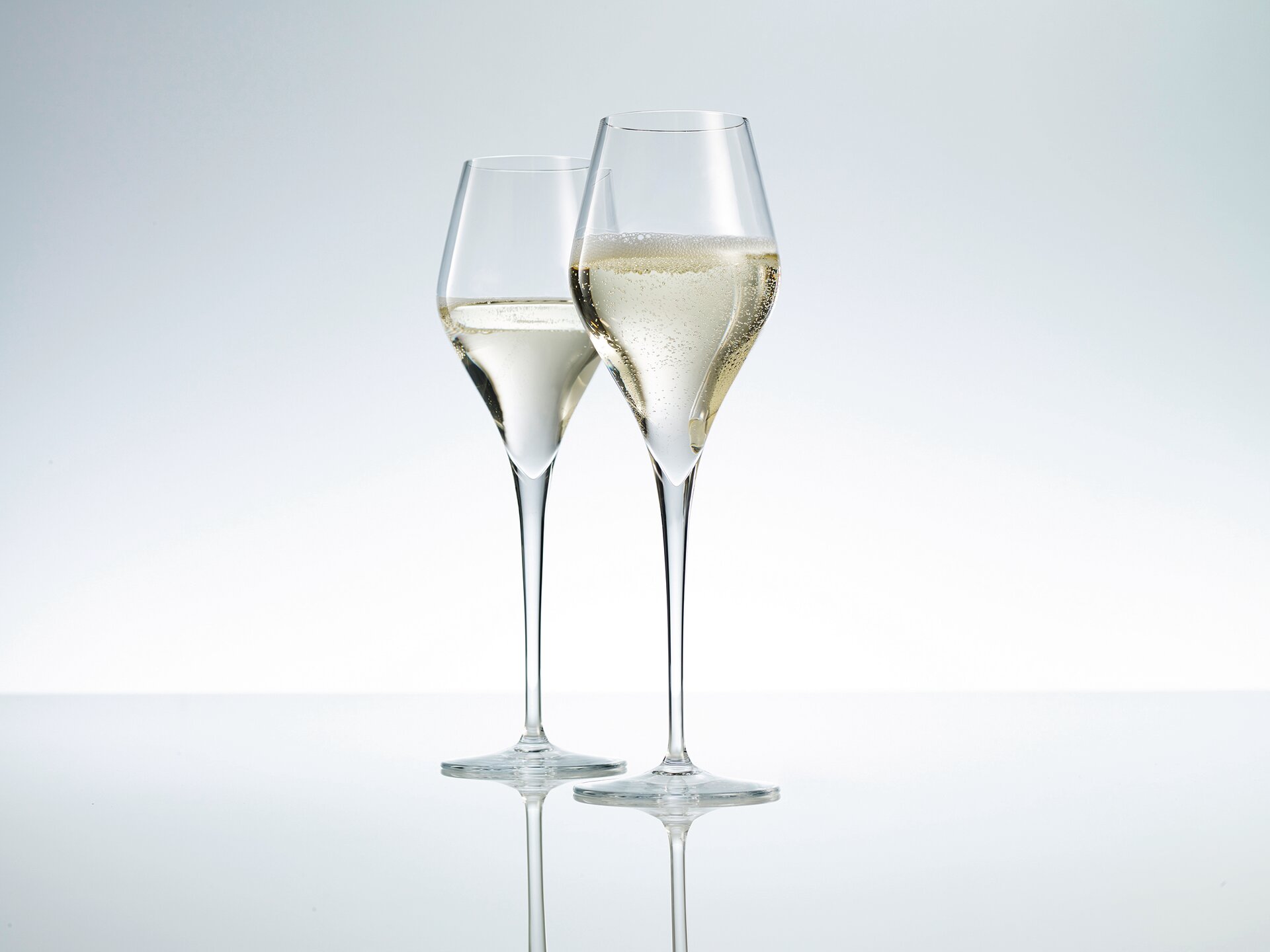 Sekt- / Champagnerglas 75 mm / 0,30 l 0,10 /-/ mit Moussierpunkt