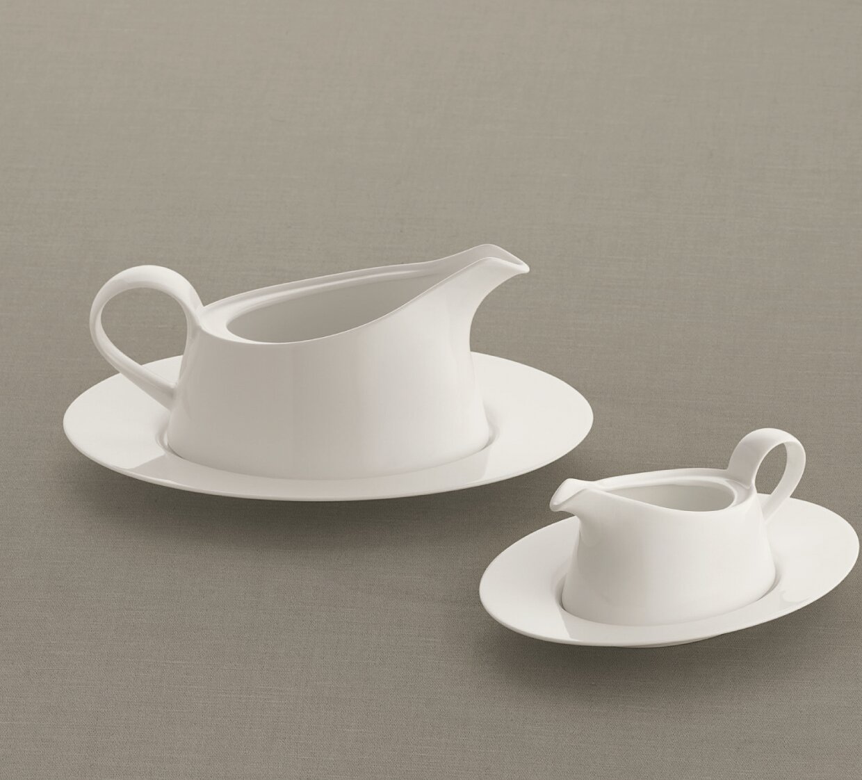 Platte oval mit Fahne 179 x 131 mm für 0,18 l Schale + 0,10 l Saucierer
