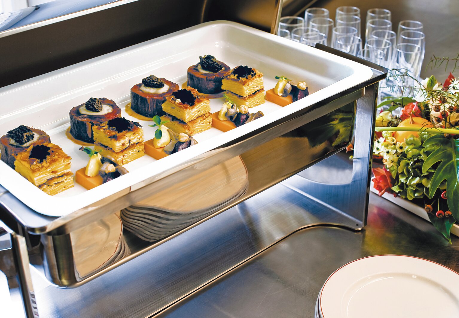 GN-Schale GN 2/3 325 x 354 x 65 mm / 4,78 l creme Buffet