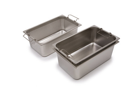 GN-Behälter GN 1/1 Typ 11194K / 325 x 530 x 190 mm gelocht + Stapelgriff GN-Behälter GN 1/1 Typ 11194K / 325 x 530 x 190 mm gelocht + Stapelgriff