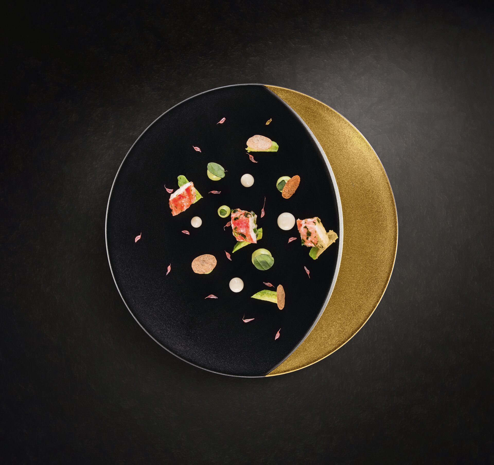 Teller flach 310 mm black-gold Metalfusion